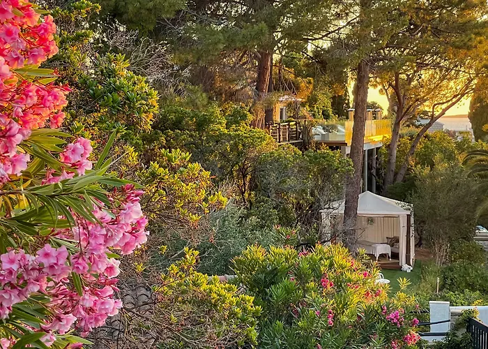 Отель Miramar Corsica 5*